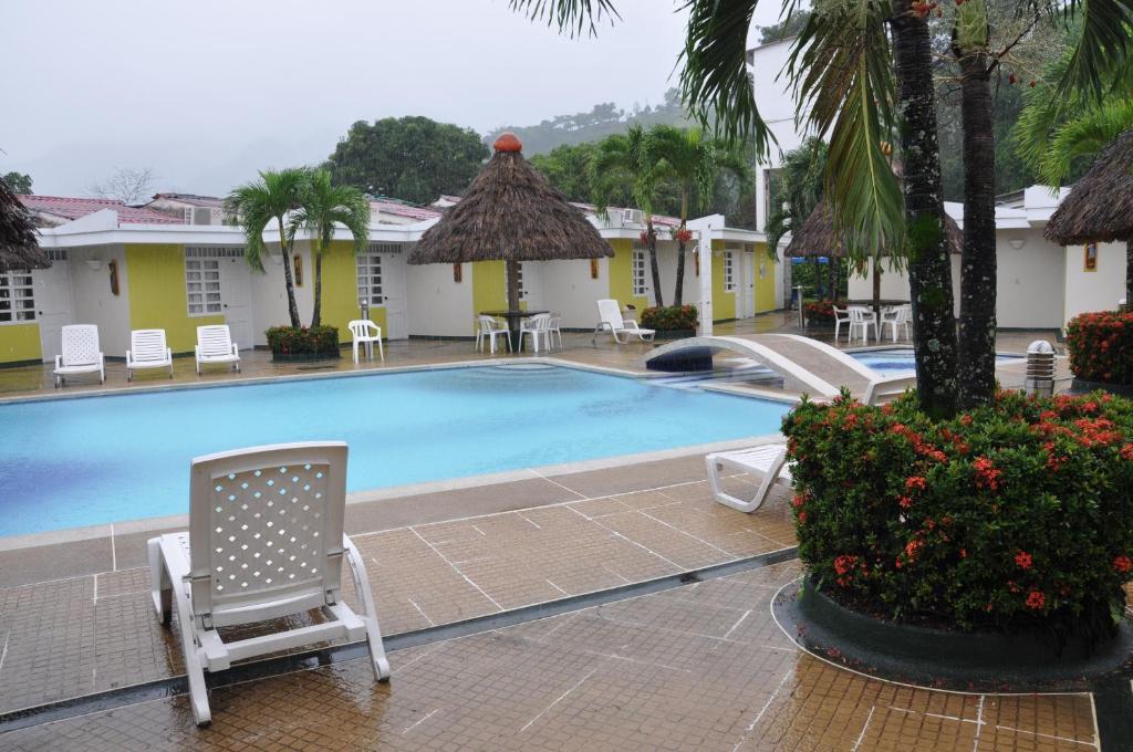 Santa Barbara Hotel Country Villavicencio Exterior photo